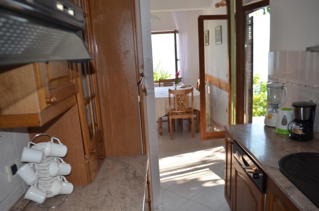 Holiday Villa In Omiš Esterno foto